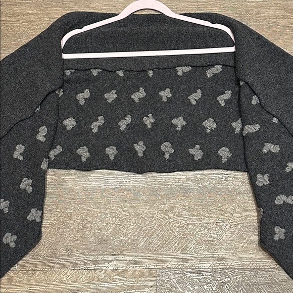 Elegant Gray Wool Poncho Shawl with Allover 3D Embroidered Textured Accents OS - Picture 7 of 10